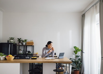 Remote employer researching payroll fraud