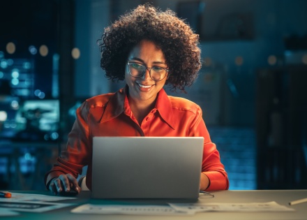 Global recruiter researching the best countries to hire remote workers