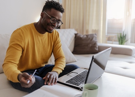 Global HR manage researching work visas for Jordan