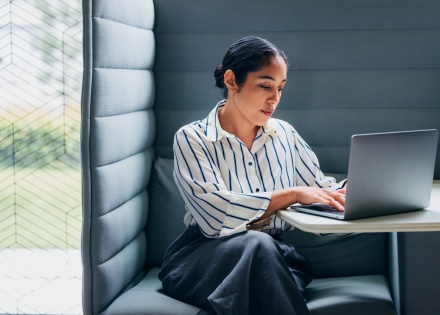 Global hiring manager researching how to hire in Mauritania