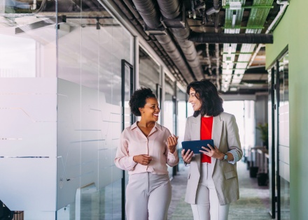 Global HR managers discussing the APAC hiring process