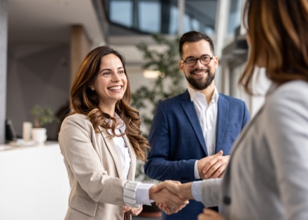 HR managers meeting to discuss the average salary in Sierra Leone