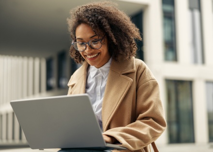 Global HR manager researching the average salary in Zimbabwe