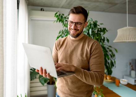 HR manager researching the average salary in South America