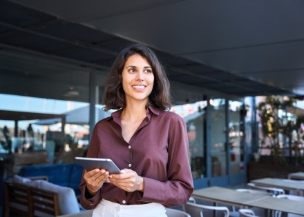 HR manager thinking about how to hire in American Samoa