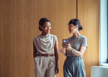 Global HR managers talking about the business culture in Myanmar