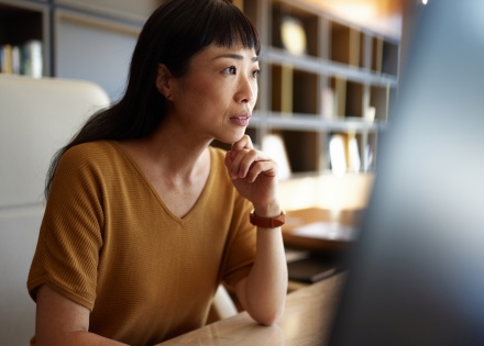 Global HR manager researching payroll tax in Hong Kong