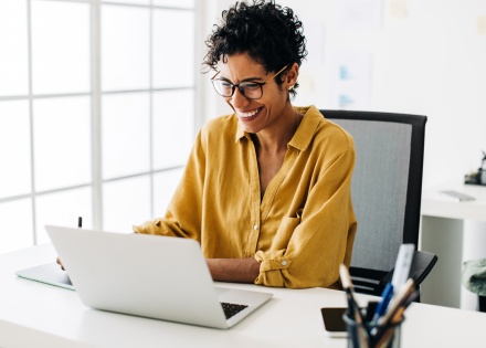 Global HR manager researching payroll tax in Angola