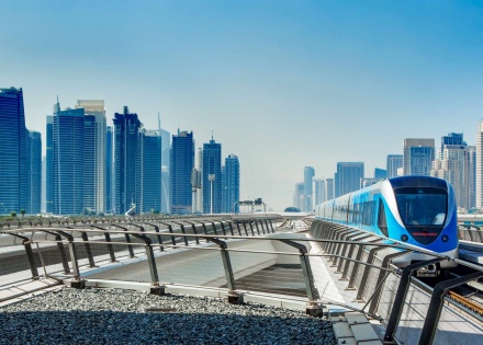 How to Obtain a UAE Free Zone Visa