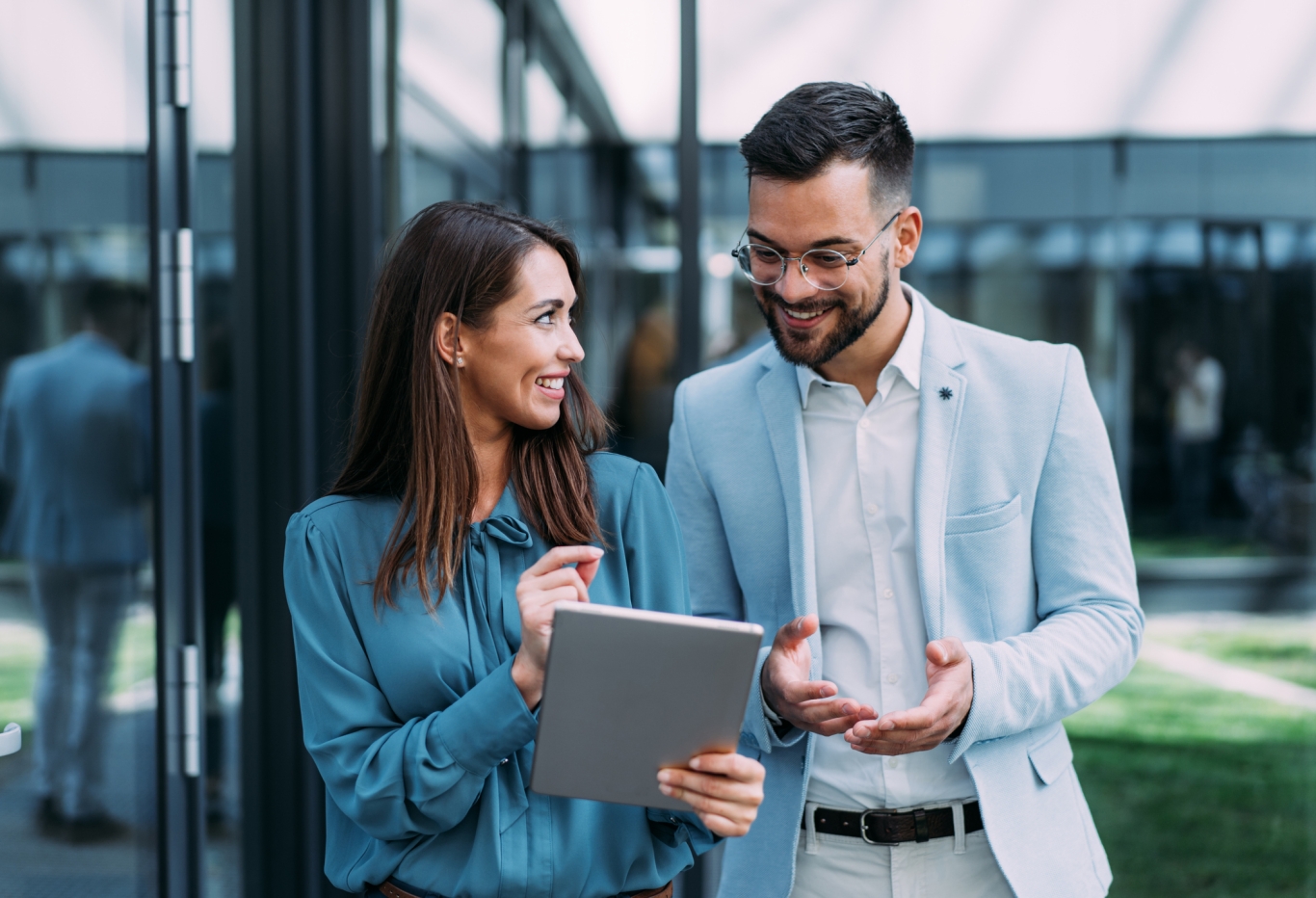 EOR employees discuss startup mergers and acquisitions for international growth