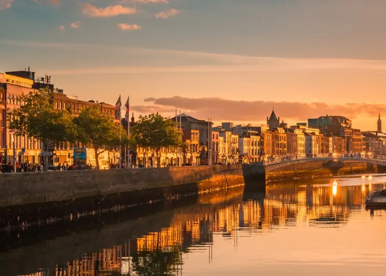 Guide to Work Visas in Ireland _ header image _ 2940x2100.jpg