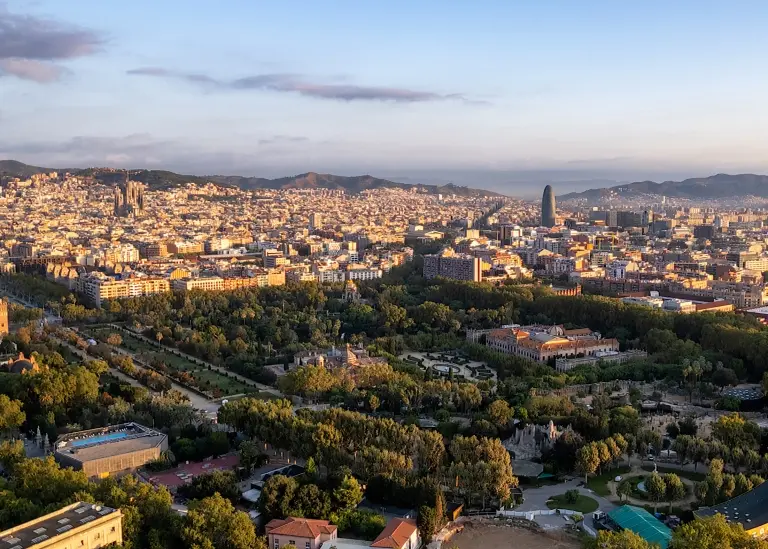 Payroll and Tax in Spain_ Overview for Global Employers _ header image _ 2940x2100.jpg