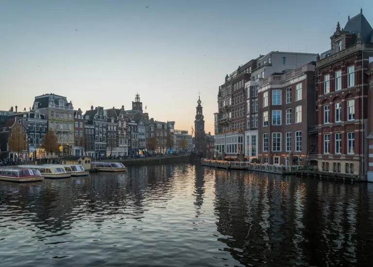 Hiring Employees in the Netherlands _ header image _ 2940x2100.jpg