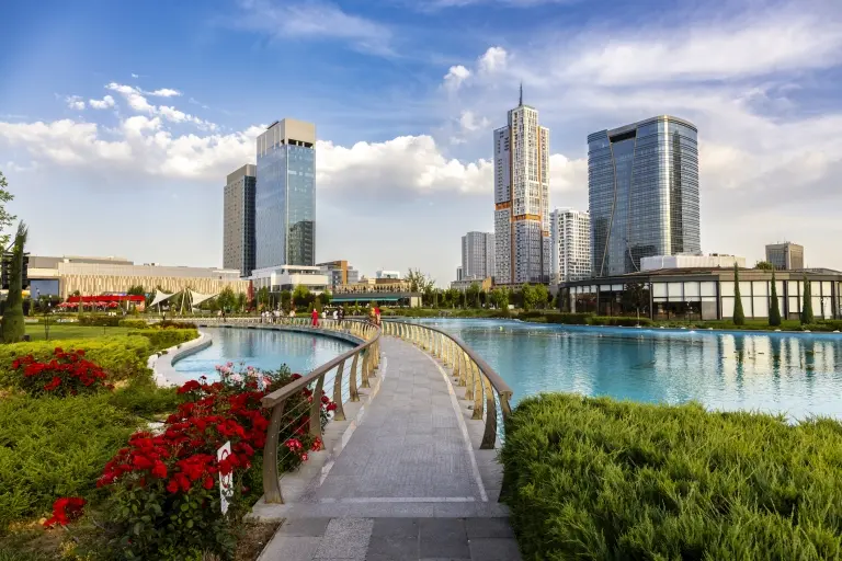 Tashkent-City-Park-in-Uzbekistan.jpg