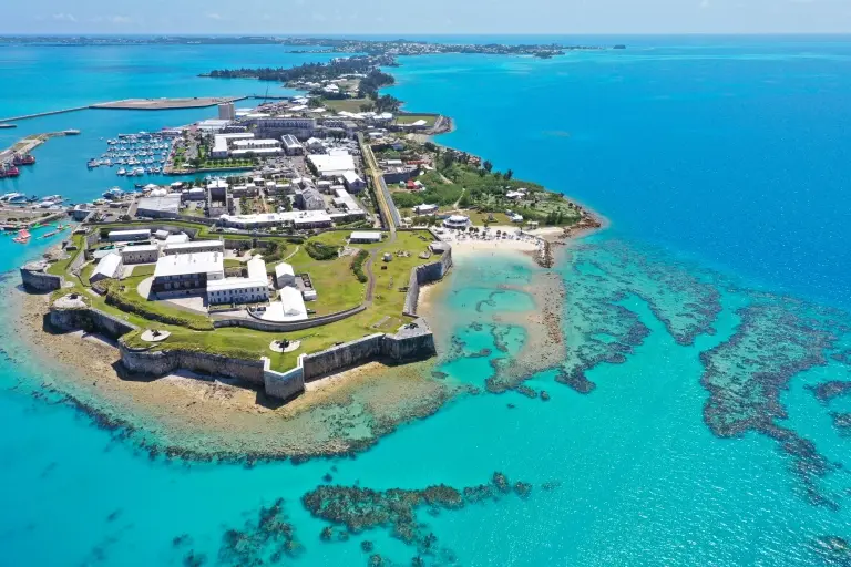 Tropical-paradise-island-of-Bermuda.jpg
