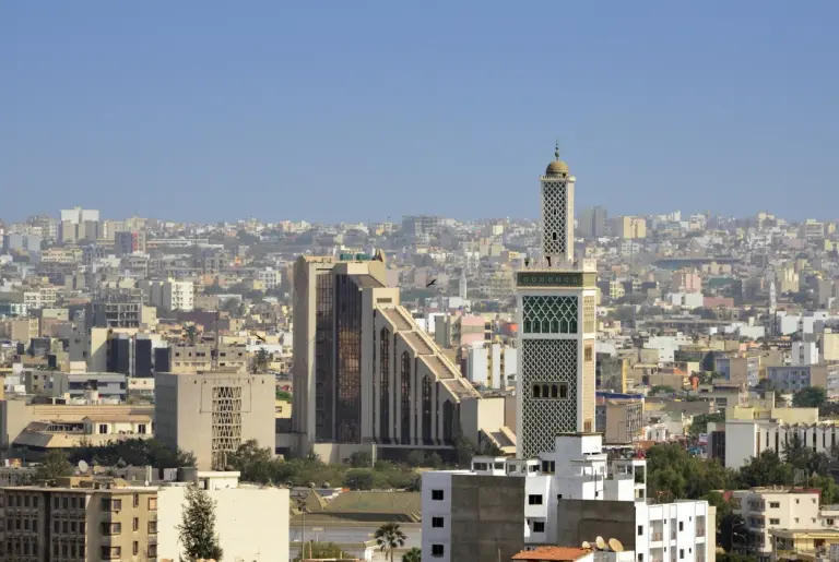 the-minaret-of-the-Grand-Mosque-Dakar-Senegal.jpg