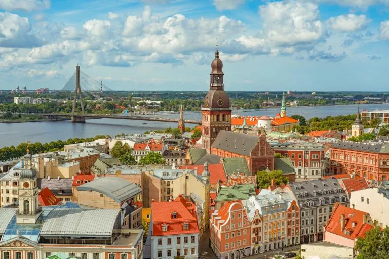 Riga-Old-Town-Latvia.jpg