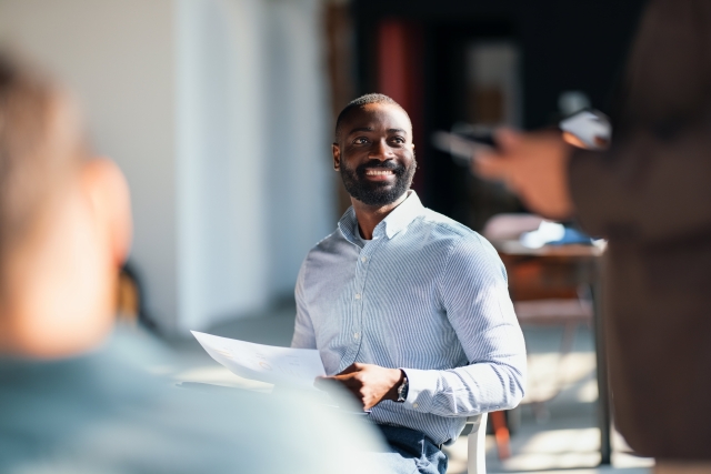 Male global employer expands business globally with Pebl.