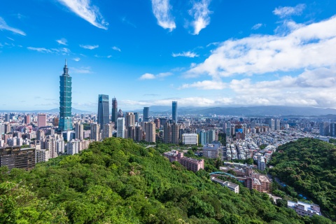 View of Taipei’s skyline and Taipei Tower from Elephant Mountain, Taiwan