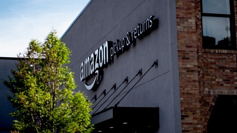 amazon shipping and distribution center